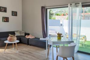 Posezení v ubytování Casa Sol location de vacances indépendante à Calvi moins de 2km plage + 37 fotografií