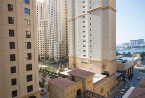 Gallery image of Premium 3BR! Partial Sea-View - Amwaj in Dubai