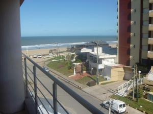 Una vista general del mar o el mar tomado desde el departamento