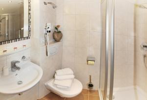 Kúpeľňa v ubytovaní Appartement Gästehaus Aloisia + 37 fotografií