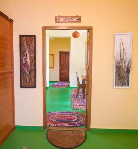 Galeriebild der Unterkunft Chrissie's Hotel in Thekkady