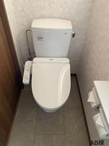A bathroom at 富士晴 Guest House