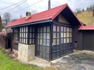 The building in which the holiday home is located