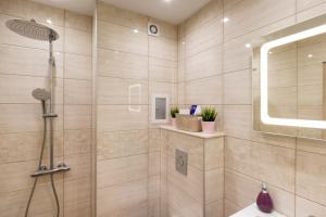 A bathroom at Apartment City View 2 Még 30 kép