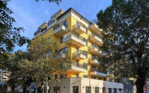The building in which Az apartmant is located