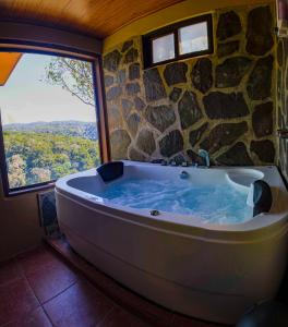 Gallery image of Rainbow Valley Lodge Costa Rica in Monteverde Costa Rica