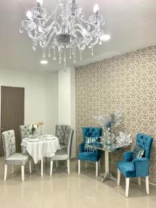Ein Sitzbereich in der Unterkunft Hotel Platinum Barranquilla