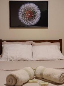 A bed or beds in a room at A Sua Casa de Campo na Chapada