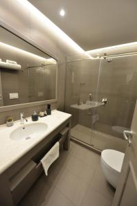 Petit Hotel Elita的一间浴室