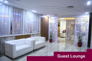 Area soggiorno di The Ravindram Hotel