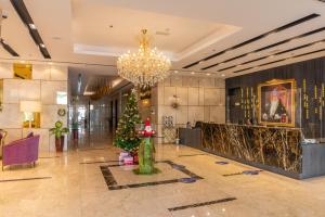 Vstupní hala nebo recepce v ubytování Royal Crown Hotel