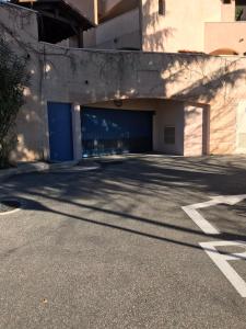 Galeriebild der Unterkunft Superbe appartement T1 duplex,vue mer in La Croix-Valmer