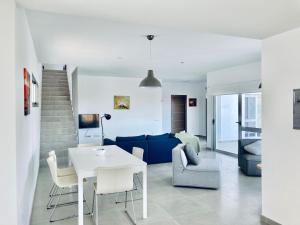 A seating area at Casa Achaman - Contemporary style villa with outstanding views
