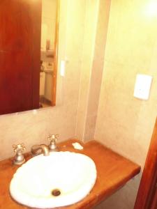 Phòng tắm tại Departamento Villa Gesell Centro Sobre Playa y 114 Vista al Mar +37 ảnh
