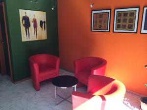 Area tempat duduk di Metropol