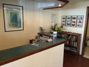 Perpustakaan di hotel