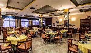 Restaurace v ubytování Hotel Grazia Deledda