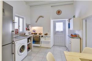 Kuchyň nebo kuchyňský kout v ubytování Traditional Cycladic House + 14 fotografií