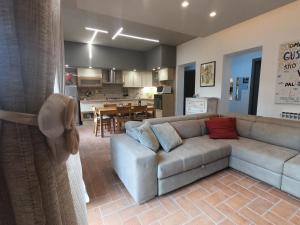 Η κουζίνα ή μικρή κουζίνα στο Very nice flat in Lerici 5 terre in centro con parcheggio
