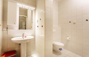 Koupelna v ubytování Apartments Lille