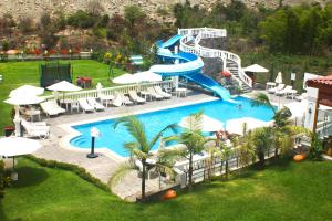 Bazén v ubytování Lunahuana River Resort nebo v jeho okolí