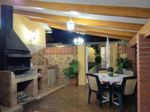 Kép Chalet vacacional con piscina privada y barbacoa szállásáról Tarragonában a galériában