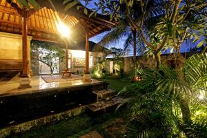 Zahrada ubytování Sari House Ubud - Balinese Style Homestay