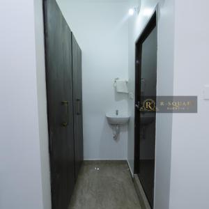 Bagno di R Square Guest inn