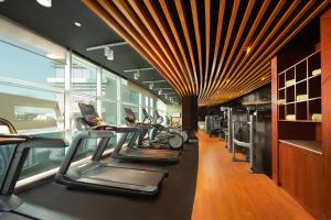 Het fitnesscentrum en/of fitnessfaciliteiten van dusitD2 Salwa Doha