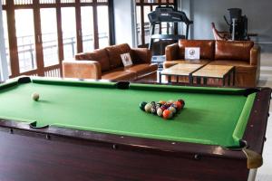 Billiards table sa W22 by Burasari - SHA Extra Plus Certified