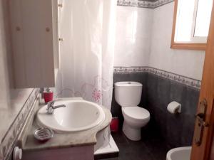 Bilik mandi di Charming Studio in Playa San Marcos 45 sqm with Sea View +35 gambar
