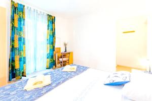 Posteľ alebo postele v izbe v ubytovaní Charming apartment with private pool in Mastrinka - 98 sqm