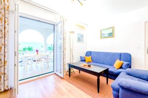 Posedenie v ubytovaní Charming apartment with private pool in Mastrinka - 98 sqm