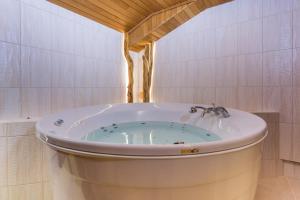 Koupelna v ubytování Ruunawere Hotel
