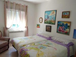 Posteľ alebo postele v izbe v ubytovaní Spacious House with Garden in Touro – Family-Friendly
