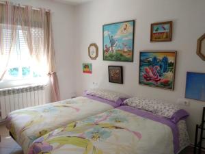 Posteľ alebo postele v izbe v ubytovaní Spacious House with Garden in Touro – Family-Friendly