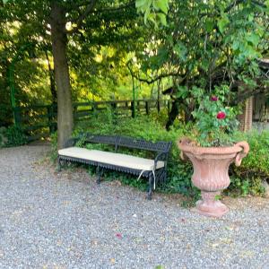 Zahrada ubytování Cozy Chalet in Castell'Arquato 90 m² with Private Pool