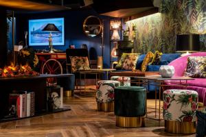 Posezení v ubytování Hotel Bristol Verbier