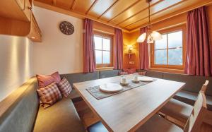 Zdjęcie z galerii obiektu Holiday Lodge Frei & Wild w mieście Viehhofen