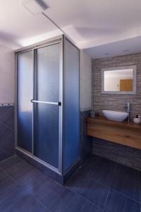 Vonios kambarys apgyvendinimo įstaigoje Posada La Serena