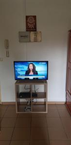 TV a/nebo společenská místnost v ubytování SCI Severin