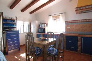 Kuchyňa alebo kuchynka v ubytovaní Cortijo Mirador Casitas Select
