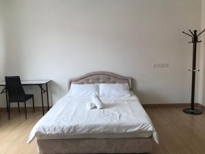 Postel nebo postele na pokoji v ubytování Island Hostel Bayan Lepas Airport