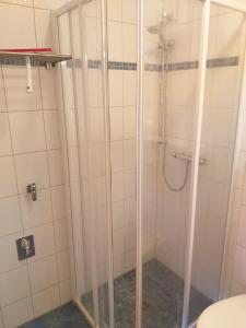 Phòng tắm tại Die kleine Kajüte