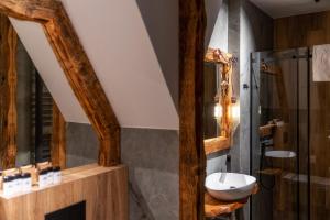 Koupelna v ubytování Tatrzańska Miejscówka - Apartamenty Centrum + 31 fotografií