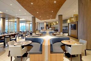 Restoran ili drugo mesto za obedovanje u objektu Discovery Ancol