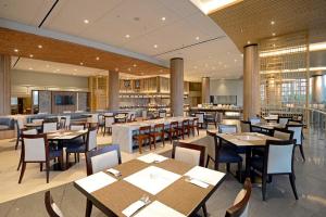 Restoran ili drugo mesto za obedovanje u objektu Discovery Ancol