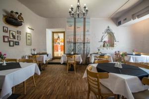 Restauracja lub miejsce do jedzenia w obiekcie Hotel Wawel