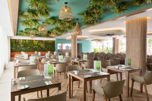 Restaurace v ubytování Hotel Riu Palace Jandia