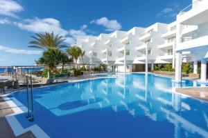 Bazén v ubytování Hotel Riu Palace Jandia nebo v jeho okolí